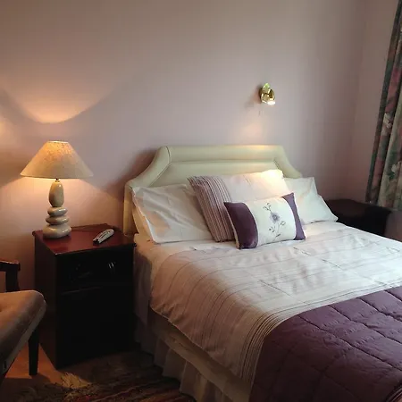 Claremont B&B-3